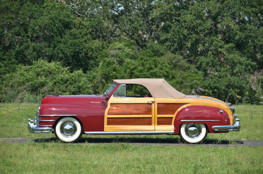  Chrysler Town & Country Convertible 1946 года  (фото 1 из 27)
